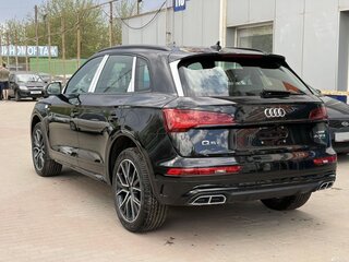 2025 Audi Q5 L 45 TFSI II (FY) Рестайлинг, чёрный, 5700000 рублей, вид 5