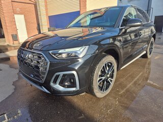 2024 Audi Q5 L 40 TFSI II (FY) Рестайлинг, чёрный, 4980000 рублей, вид 3
