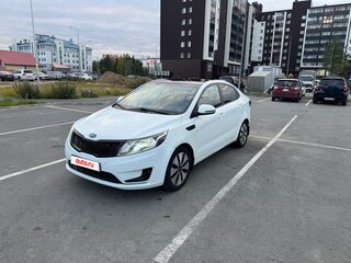 2012 Kia Rio 4-speed III, белый, 950000 рублей, вид 1