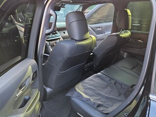 2021 Toyota Land Cruiser 300 Series, чёрный, 10900000 рублей, вид 3