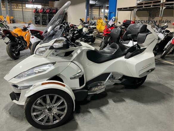 2017 BRP Can-Am Spyder, белый, 1549000 рублей - вид 1