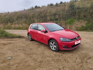 2013 Volkswagen Golf VII, красный, 850000 рублей, вид 2