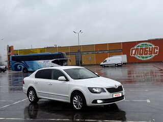2013 Skoda Superb DSG II Рестайлинг, белый, 1500000 рублей, вид 2