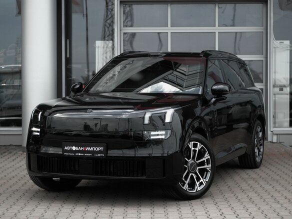 2026 Lynk & Co 900, чёрный