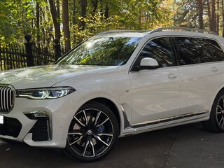 2021 BMW X7 40i I (G07), белый, 7900000 рублей, вид 1