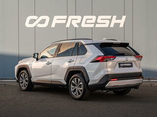 2024 Toyota RAV4 V (XA50), белый, 3610000 рублей, вид 2