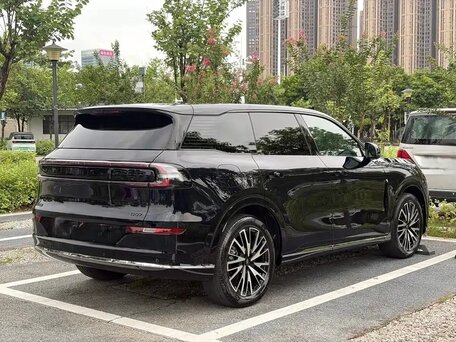 2026 Changan Qiyuan Q07 31.7 kWh, чёрный, 3558008 рублей, вид 4