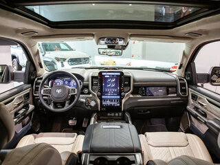 2025 Ram 1500 Crew Cab V Рестайлинг, чёрный, 11598000 рублей, вид 5