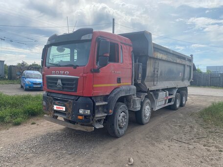 2022 Sinotruk Howo ZZ3327, красный, 3570100 рублей, вид 1