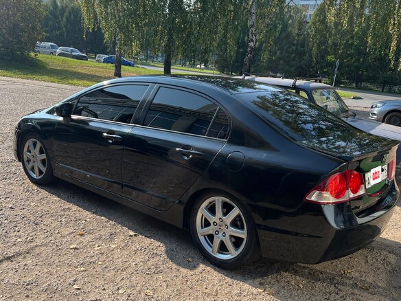 2007 Honda Civic VIII, чёрный - вид 4