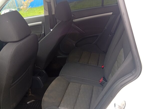 2012 Skoda Octavia II (A5) Рестайлинг, белый, 599999 рублей - вид 5