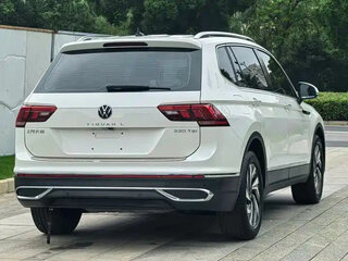 2022 Volkswagen Tiguan Allspace II Рестайлинг, белый, 2610004 рублей, вид 4