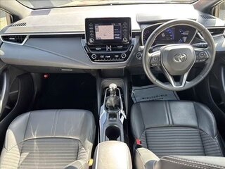 2021 Toyota Corolla Sport XII (E210), серебристый, 1560000 рублей, вид 3