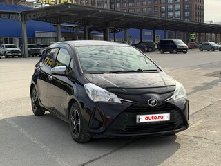 2017 Toyota Vitz III (XP130) Рестайлинг 2, фиолетовый, 985000 рублей, вид 3