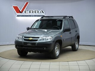 2017 Chevrolet Niva I Рестайлинг, серый, 630000 рублей, вид 1