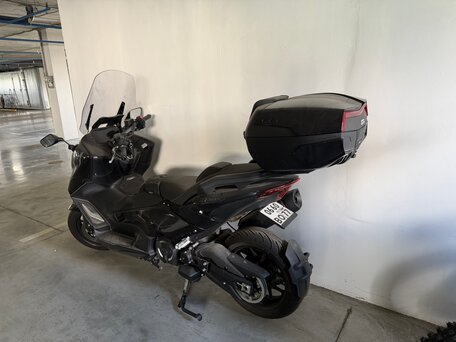 2023 Yamaha TMAX, чёрный, 1500000 рублей, вид 2