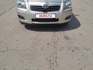 2006 Toyota Avensis II Рестайлинг, серебристый, 680000 рублей, вид 1