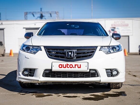 2012 Honda Accord VIII Рестайлинг, белый, 1255555 рублей - вид 1