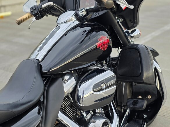 2019 Harley-Davidson Electra Glide, чёрный, 1650000 рублей - вид 12