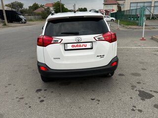 2015 Toyota RAV4 IV (XA40), белый, 1650000 рублей, вид 3
