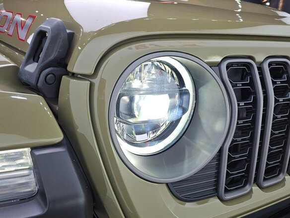 2025 Jeep Gladiator II (JT) Рестайлинг, зелёный, 8100000 рублей - вид 4