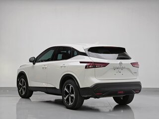 2023 Nissan Qashqai III, белый, 1360000 рублей, вид 5