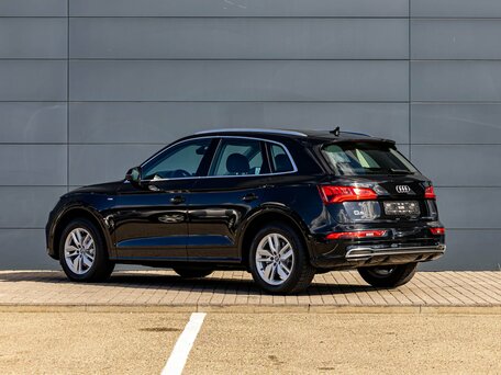 2019 Audi Q5 II (FY), чёрный, 2395000 рублей, вид 4