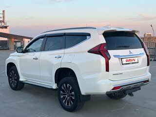 2022 Mitsubishi Montero Sport III Рестайлинг, белый, 3580000 рублей, вид 3