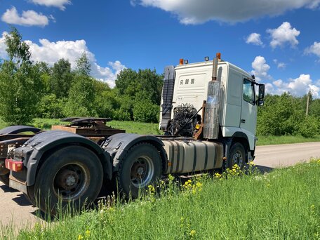 2005 Volvo FH, белый, 4200000 рублей, вид 5