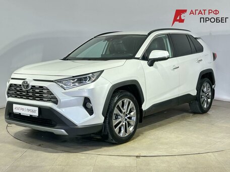 2020 Toyota RAV4 V (XA50), белый, 3560000 рублей, вид 1