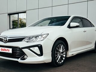 2016 Toyota Camry VII (XV50) Рестайлинг, белый, 1500000 рублей, вид 3