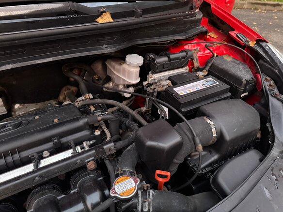 2009 Hyundai i20 I, красный - вид 30