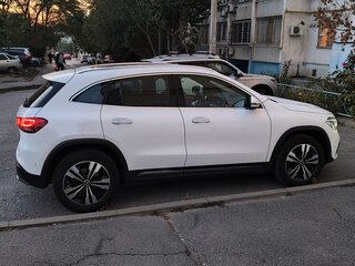 2021 Mercedes-Benz GLA 200 II (H247), белый, 3500000 рублей, вид 4