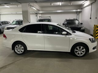 2011 Volkswagen Polo V, белый, 820000 рублей, вид 4