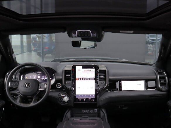 2026 Ram 1500 Crew Cab V Рестайлинг, чёрный, 11690000 рублей - вид 21