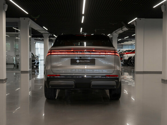 2026 Geely Galaxy M7, серый - вид 5