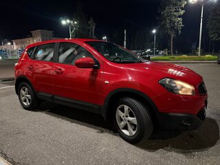2013 Nissan Qashqai I Рестайлинг, красный, 910000 рублей, вид 3