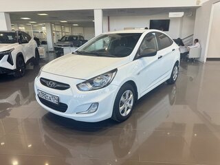2012 Hyundai Solaris I, белый, 699000 рублей, вид 1