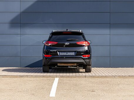2017 Hyundai Tucson III, чёрный, 1385000 рублей, вид 5