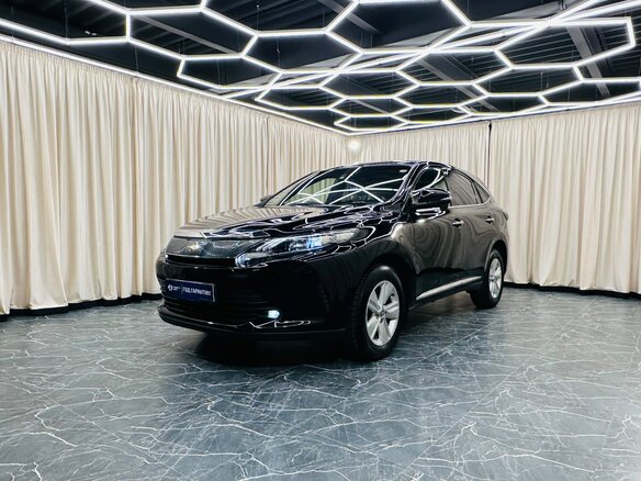 2019 Toyota Harrier III (XU60) Рестайлинг, чёрный, 2899900 рублей - вид 2