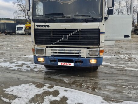 1990 Volvo F-Series, белый, 200000 рублей, вид 3