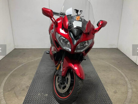 2014 Yamaha FJR1300, красный, 915000 рублей, вид 3