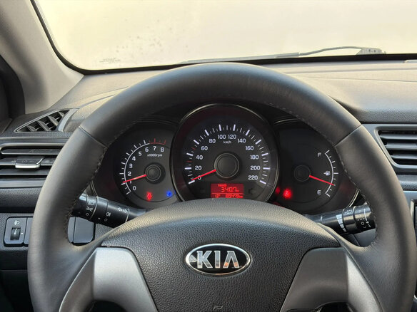 2015 Kia Rio III Рестайлинг, бежевый, 622050 рублей - вид 13