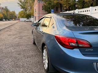 2013 Opel Astra J Рестайлинг, синий, 690000 рублей, вид 5