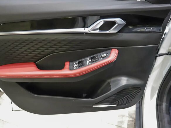 2026 Geely Coolray I Рестайлинг 2, белый, 3020000 рублей - вид 7