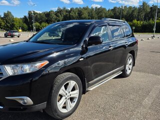 2013 Toyota Highlander II (XU40) Рестайлинг, чёрный, 2400000 рублей, вид 2