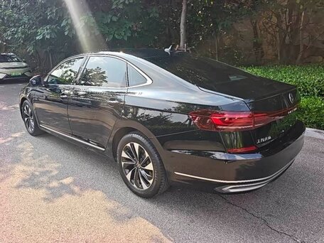 2023 Volkswagen Passat B8 Рестайлинг, чёрный, 2090000 рублей, вид 5