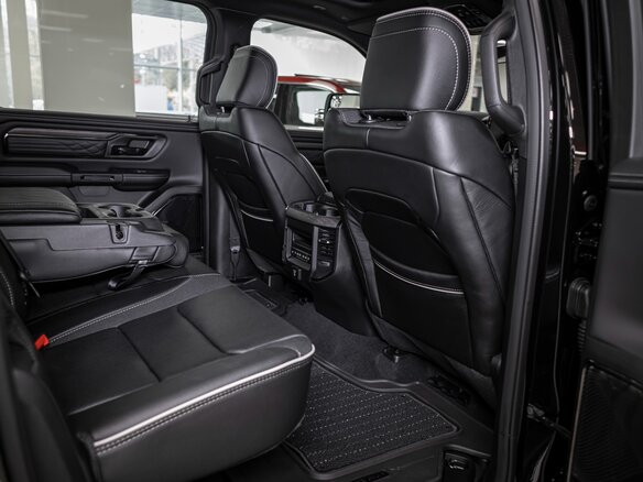 2026 Ram 1500 Crew Cab eTorque V Рестайлинг, чёрный, 11300000 рублей - вид 24