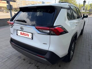 2022 Toyota RAV4 V (XA50), белый, 4200000 рублей, вид 3