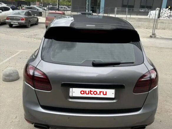 2010 Porsche Cayenne S II (958), серый, 1300000 рублей - вид 10
